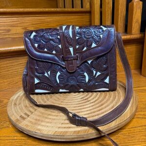 Vintage Mexican Hand Tooled Leather Shoulder Bag Brown White Floral Purse